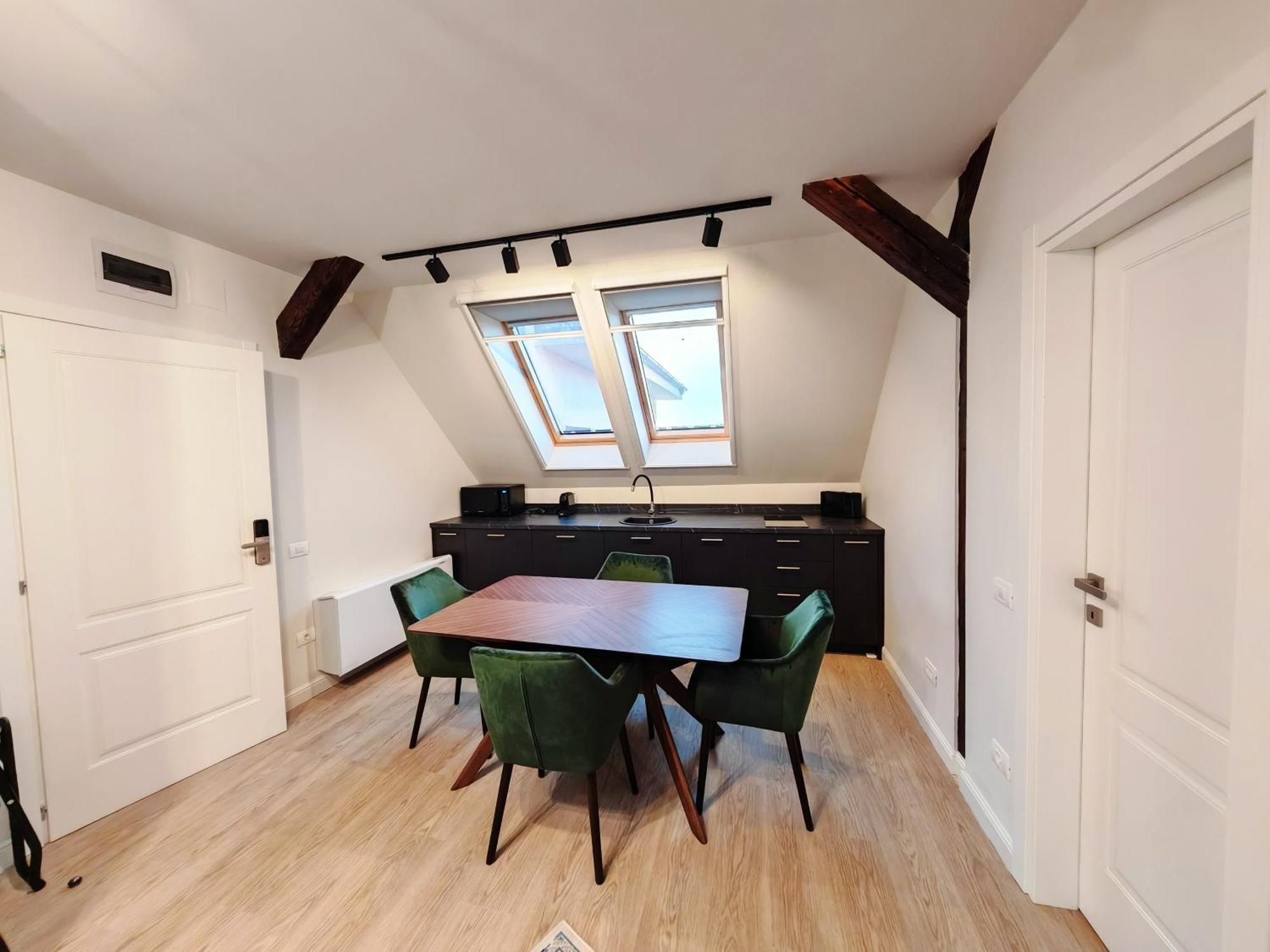 Leda Residence オラデア エクステリア 写真