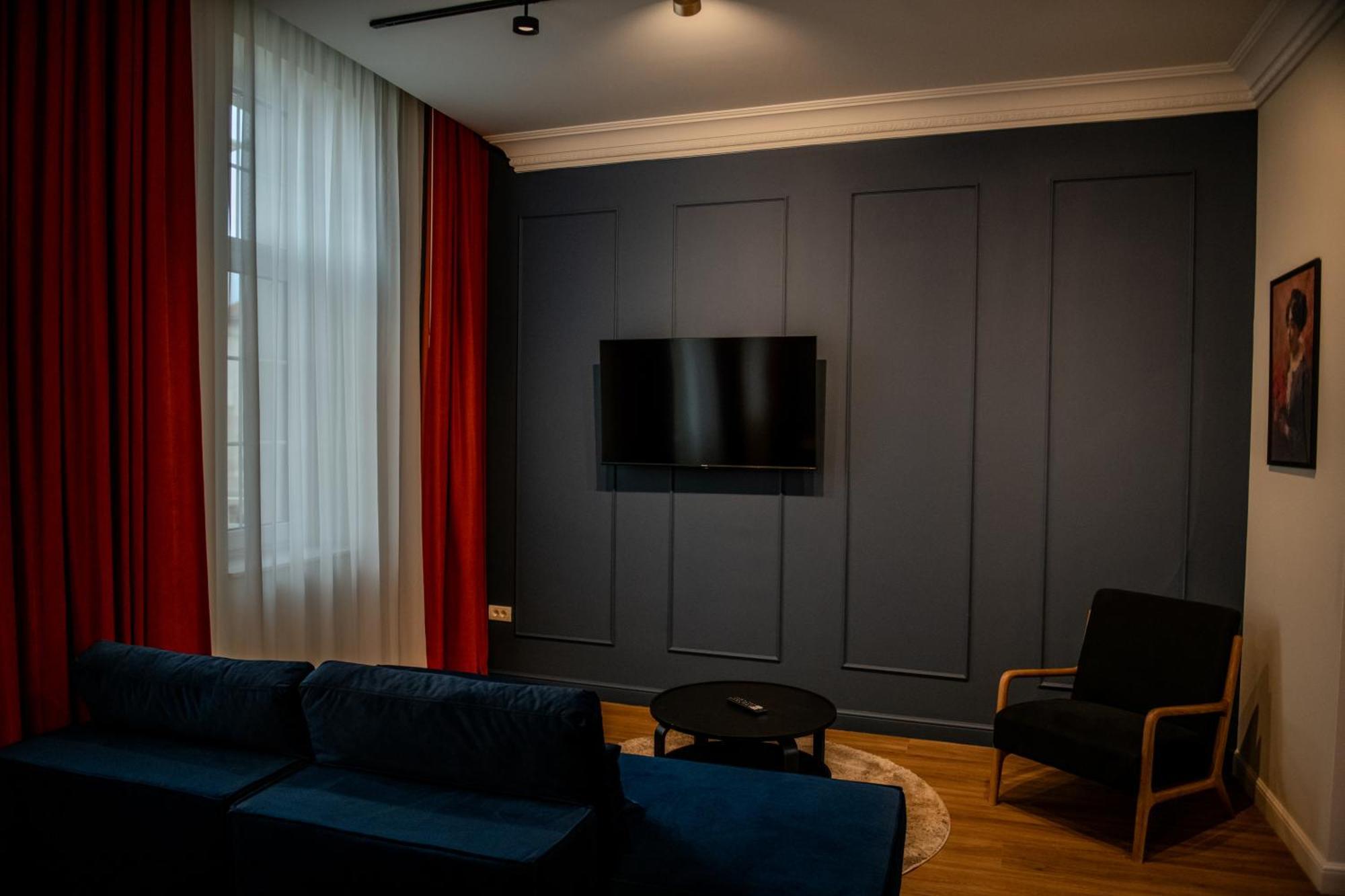 Leda Residence オラデア エクステリア 写真