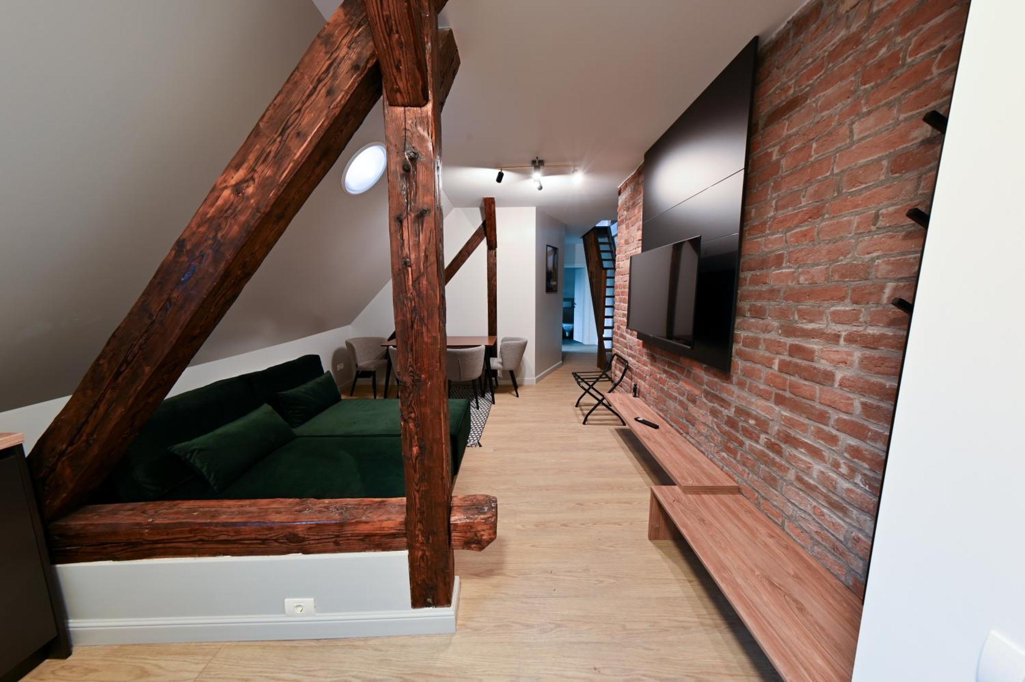 Leda Residence オラデア エクステリア 写真